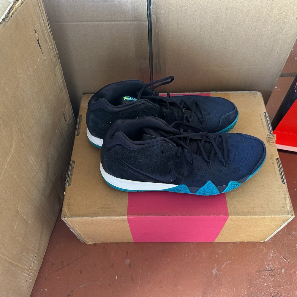 Nike Black and White Athletic Shoes